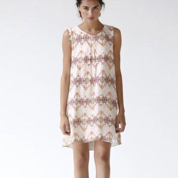 MORGAN CARPER Anthropologie Abstract Tonal Beige Mauve Silk Shift Cape Dress - Picture 1 of 14